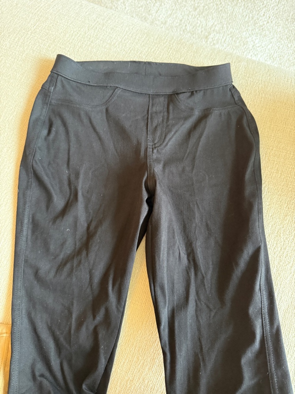 Black Stretch Pull-On Capri Jean Pants